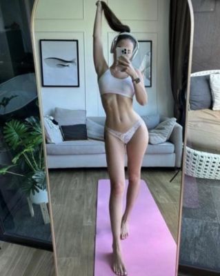 Арина , анкетные фото